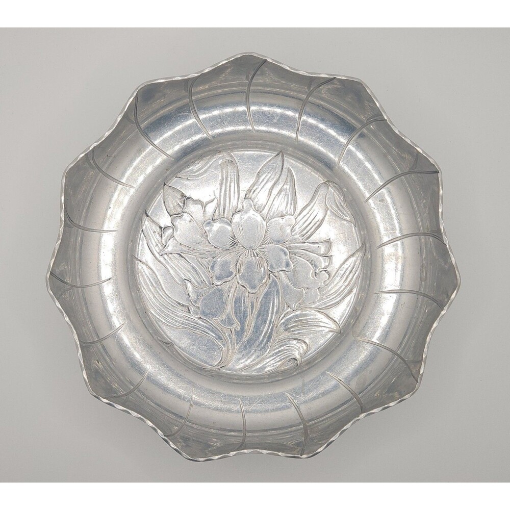 Vintage Hammered Aluminum 6.5" Bowl Scalloped Edge Iris Floral Design MCM